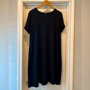 J Jill Black Short Sleeve Wearever Collection A Line Dress